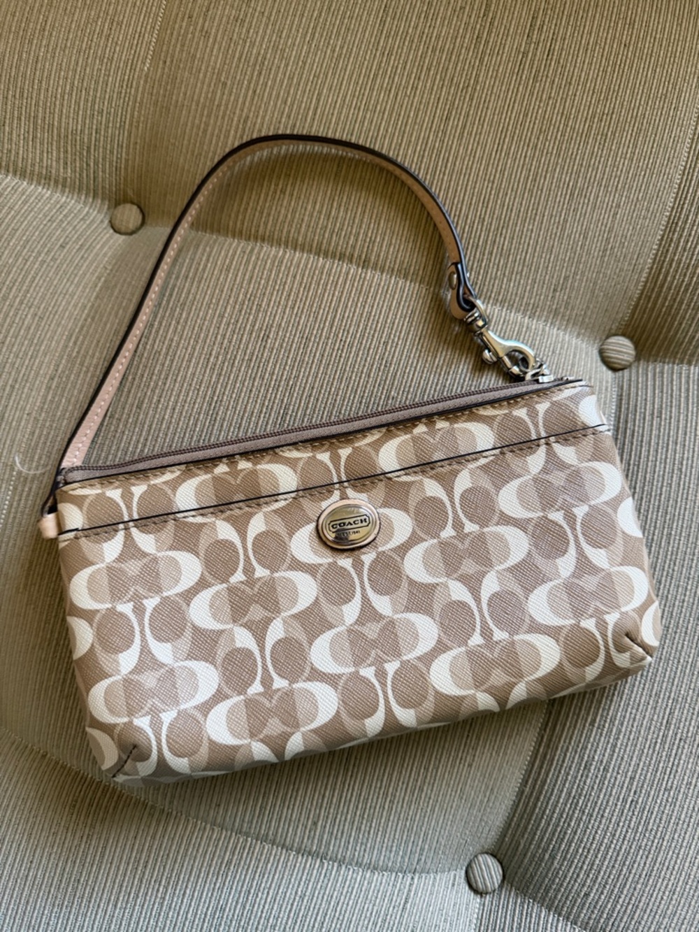 Coach Signature Peyton Dream wristlet